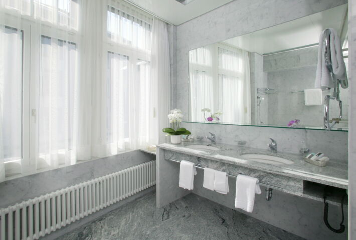 Salle de bain Junior Suite Einstein St.Gallen